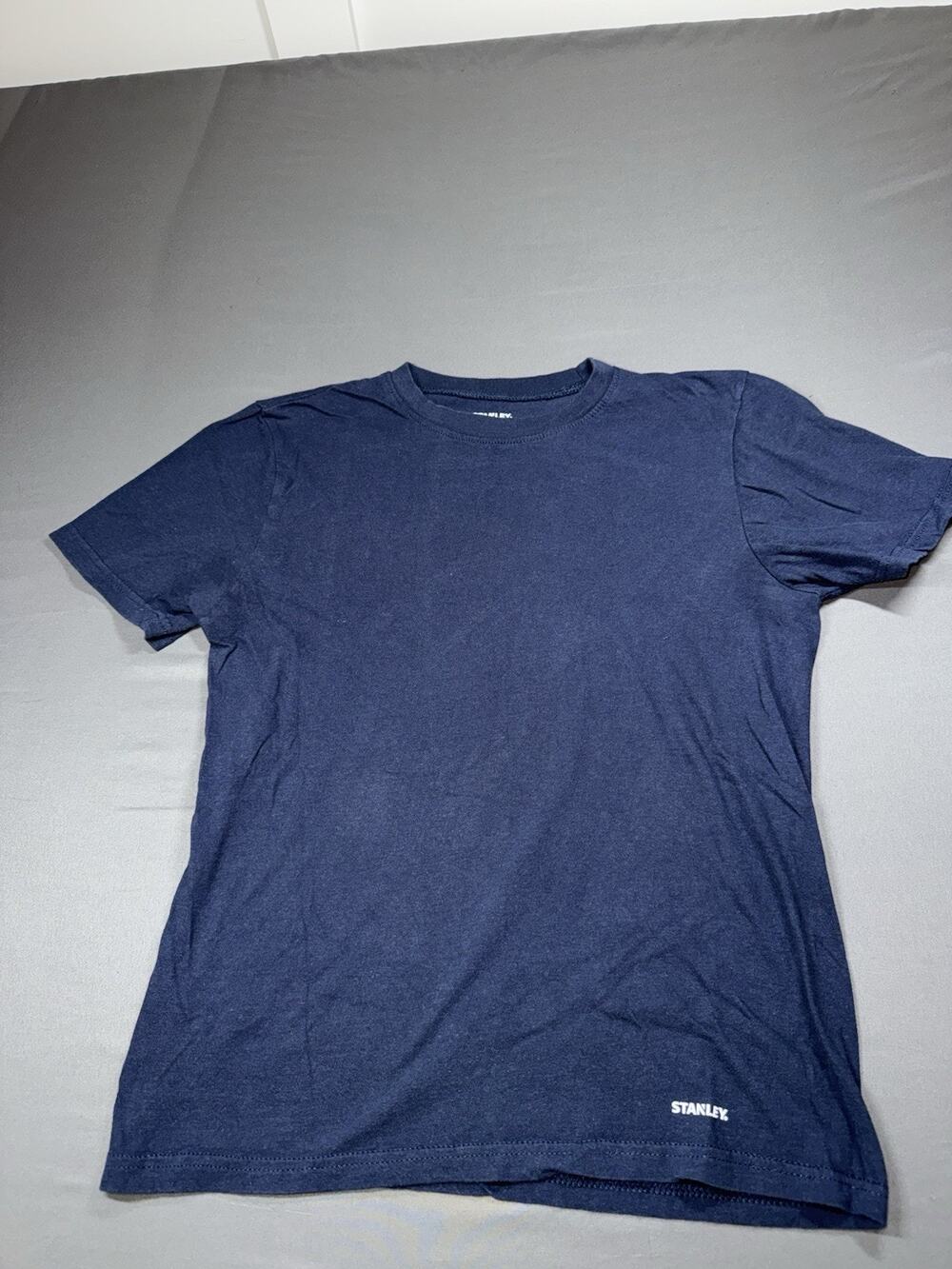 Stanley Tee Shirts Men’s Small Lot Of 4 One Navy, One Gray, Two White